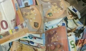 Lire la suite à propos de l’article Multiplication d’argent en euro